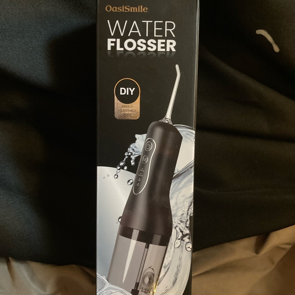 Oasis Black Water Flosser